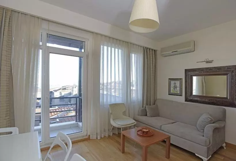 Cheya Gumussuyu Residence