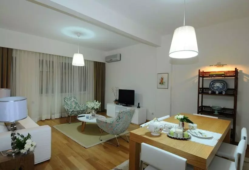 Cheya Gumussuyu Residence