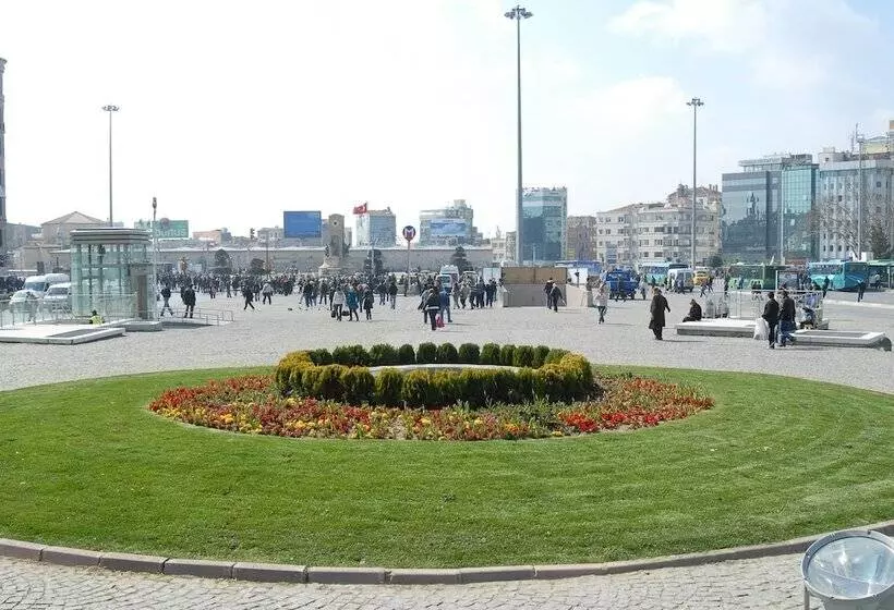 Cheya Gumussuyu Residence