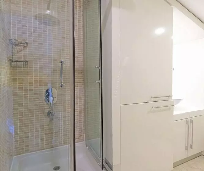 Cheya Gumussuyu Residence