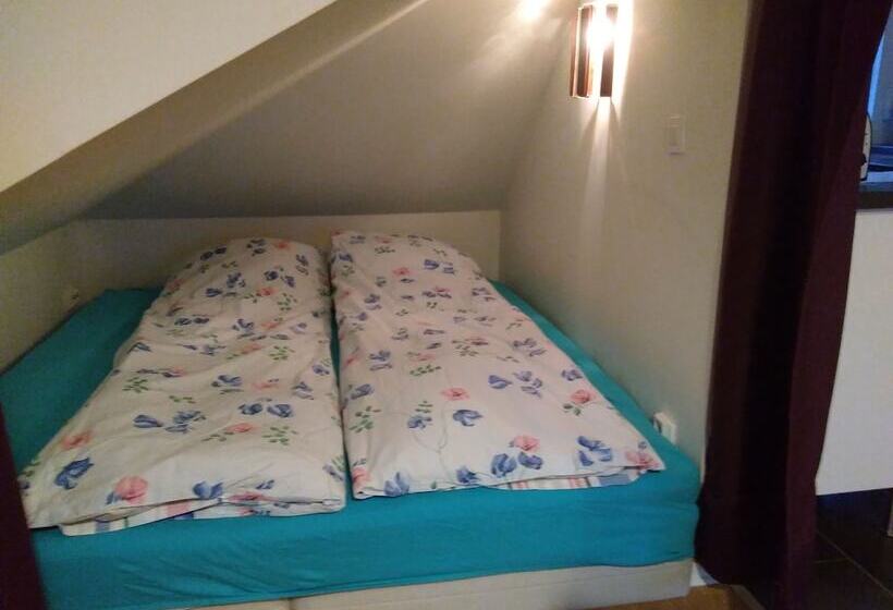 Honeymoon Seaview Apartment