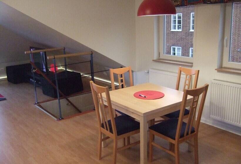 Honeymoon Seaview Apartment