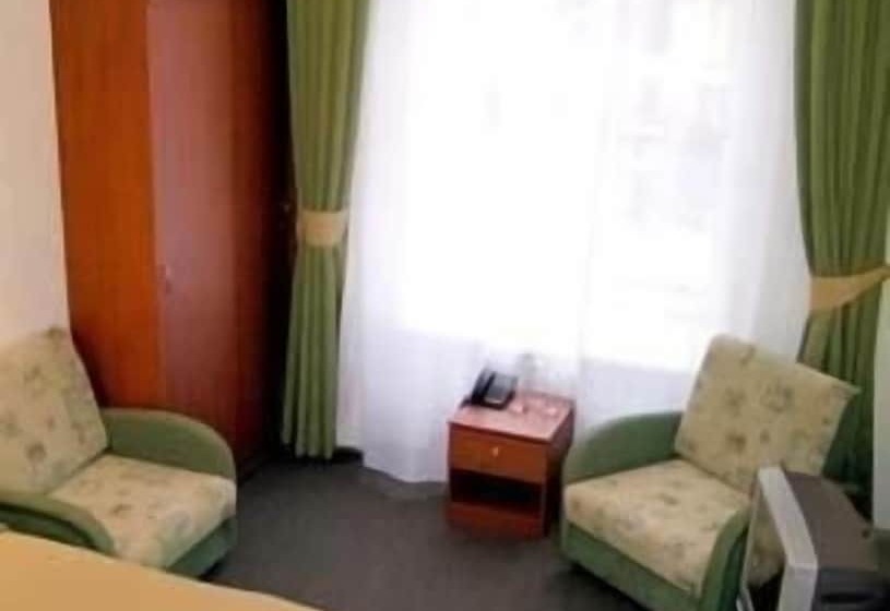 ホテル Amulet On Malaya Morskaya Guest House