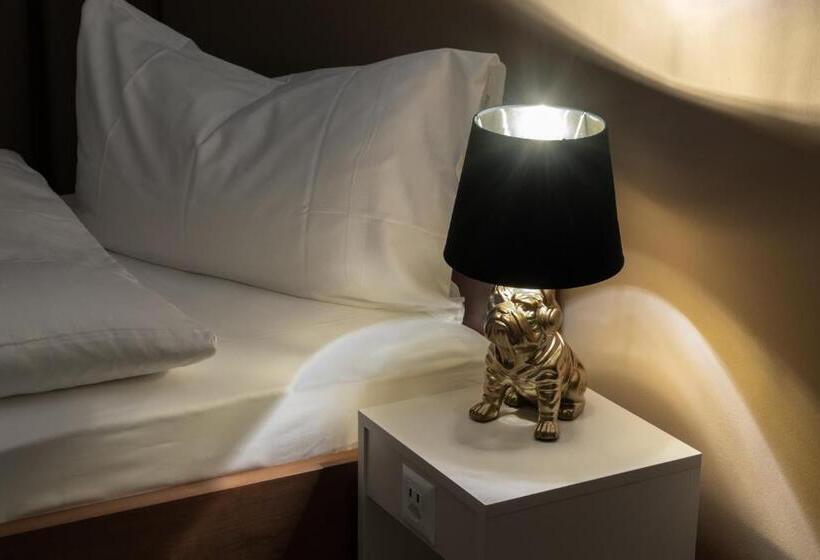 בית מלון כפרי Birsighof Basel City Center