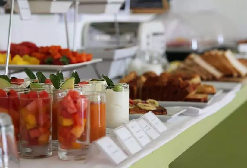 Dysart Boutique Hotel   Solar Power