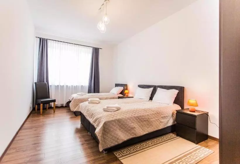 ホテル Fogra Travel Pokoje Goscinne