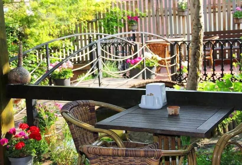 Hotelli Istanbul Garden Suite