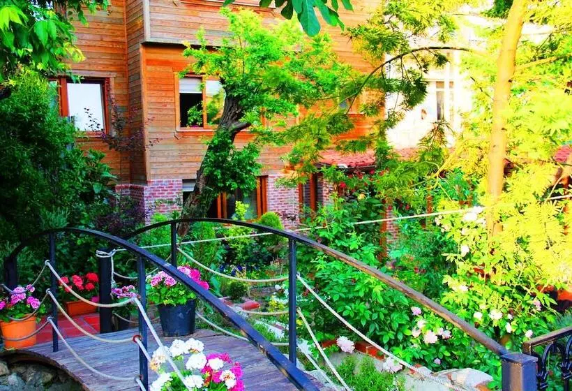 Hotelli Istanbul Garden Suite