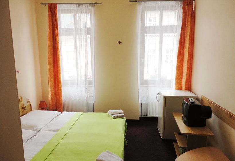 فندق Jizera Karlovy Vary