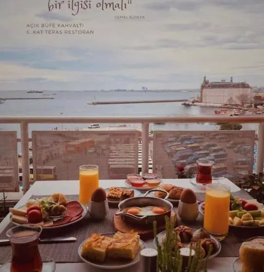 ホテル Kadıköy Rıhtım