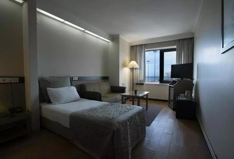 ホテル Kadıköy Rıhtım