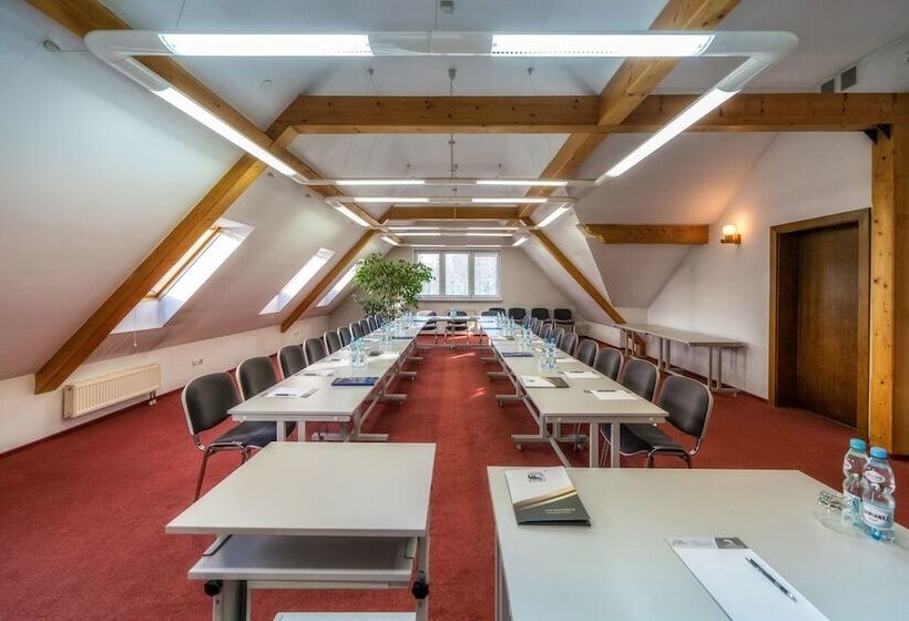 Hotelli Kompleks Antałówka Termy & Med