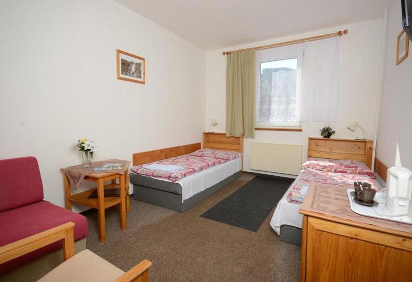 Отель Pension Kraus