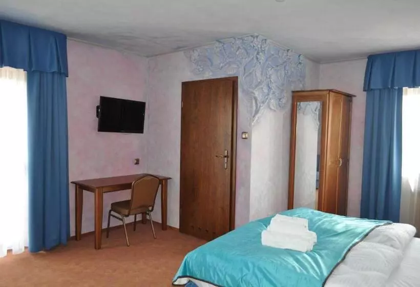 ホテル Księcia Józefa