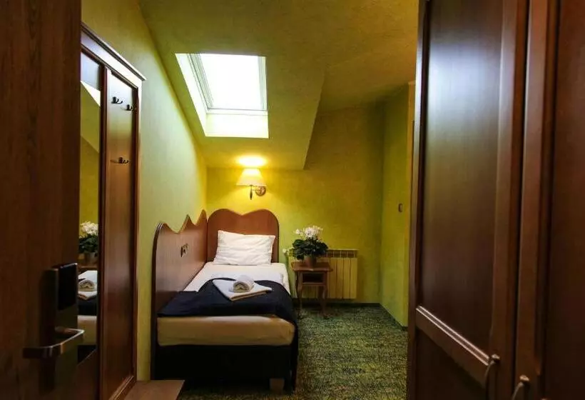 ホテル Księcia Józefa