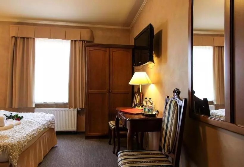 ホテル Księcia Józefa