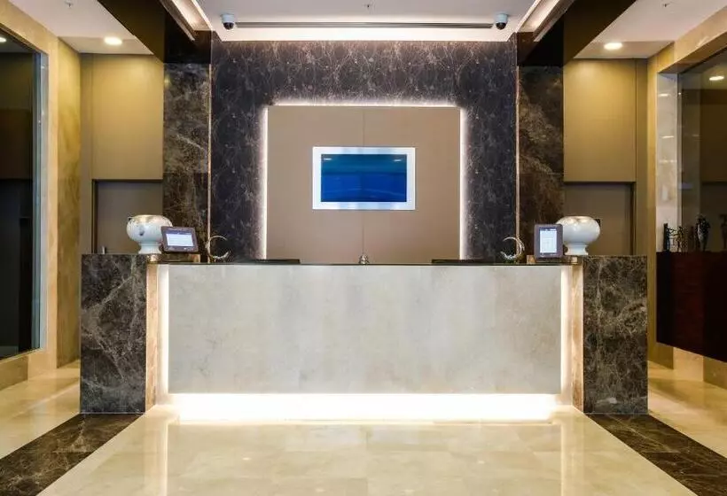 ホテル Park Dedeman Bostanci