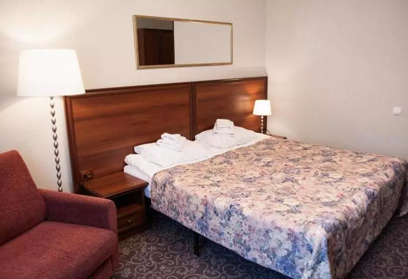 Hotelli Vernisage On Ushinskogo