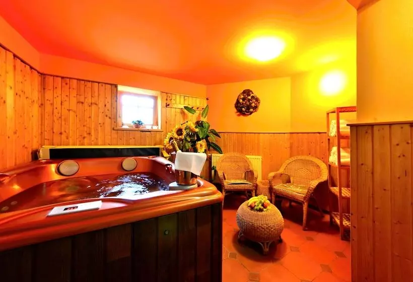 בית מלון כפרי Výsluní