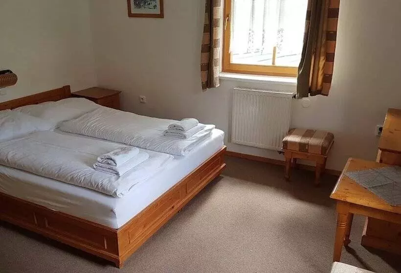 בית מלון כפרי Výsluní