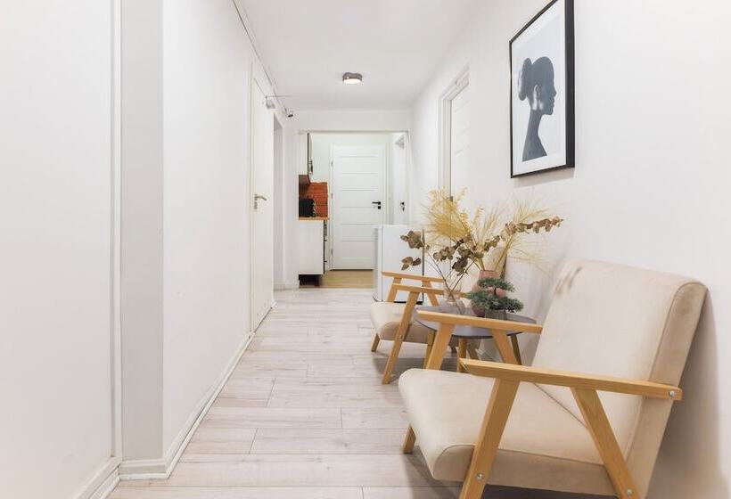 Moon Hostel Warszawa