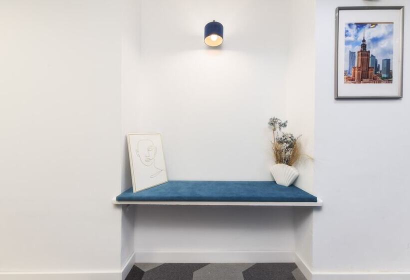 Moon Hostel Warszawa