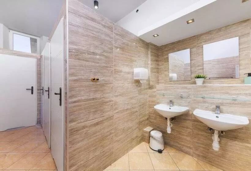 Moon Hostel Warszawa