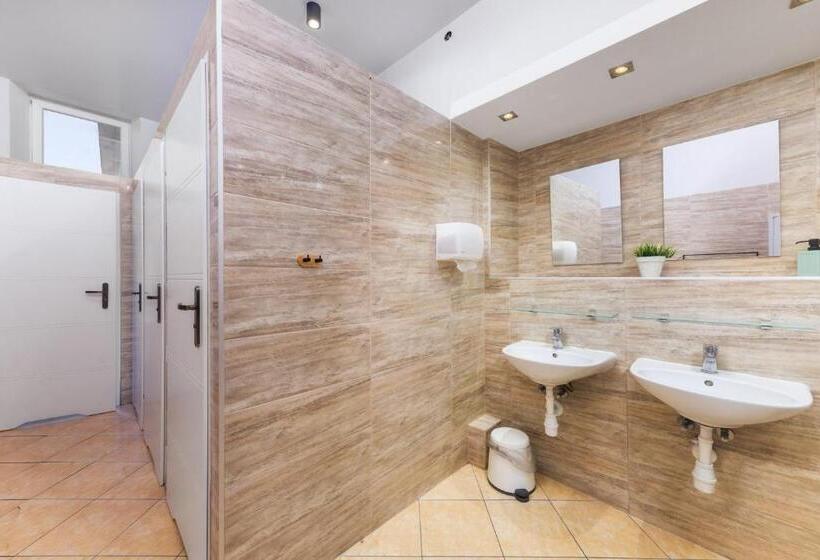 Moon Hostel Warszawa