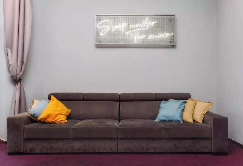 Moon Hostel Warszawa