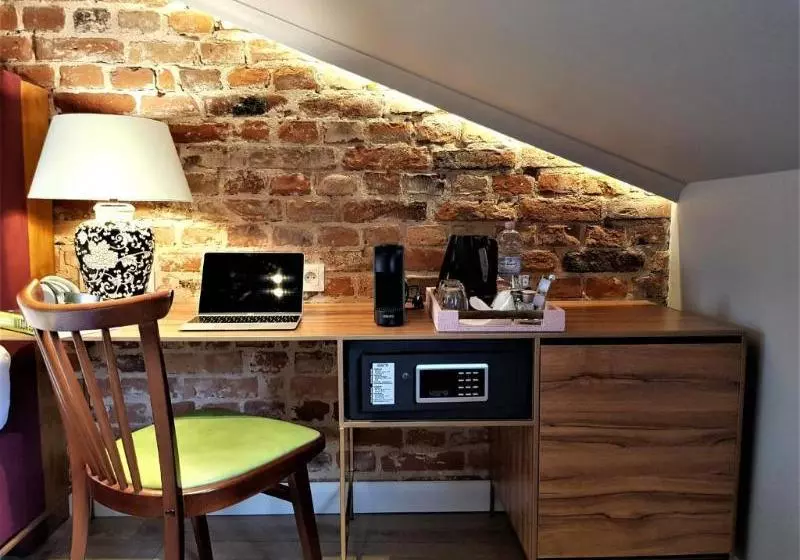 Sleepwell Apartments