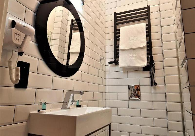 Sleepwell Apartments