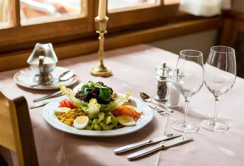 Swiss Chalet-style Hotel Walliser Spycher