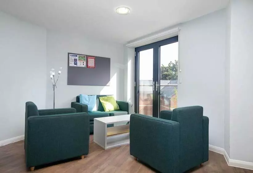 Retkeilymaja Ensuite Rooms For Students Only Bangor