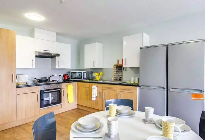 Retkeilymaja Ensuite Rooms For Students Only Bangor