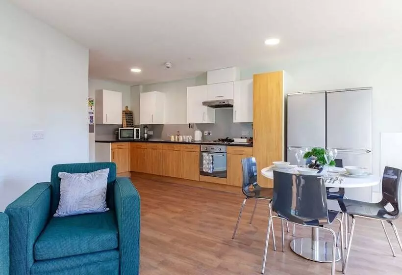 Retkeilymaja Ensuite Rooms For Students Only Bangor