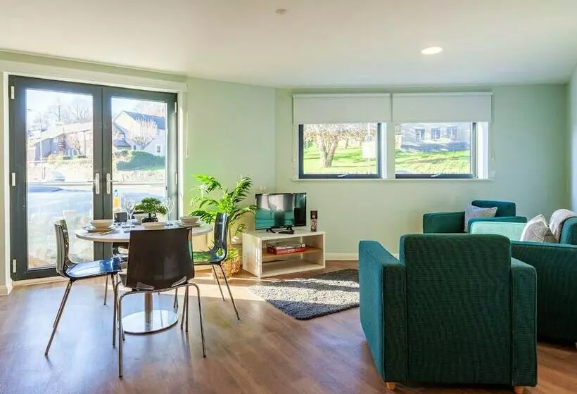 Retkeilymaja Ensuite Rooms For Students Only Bangor