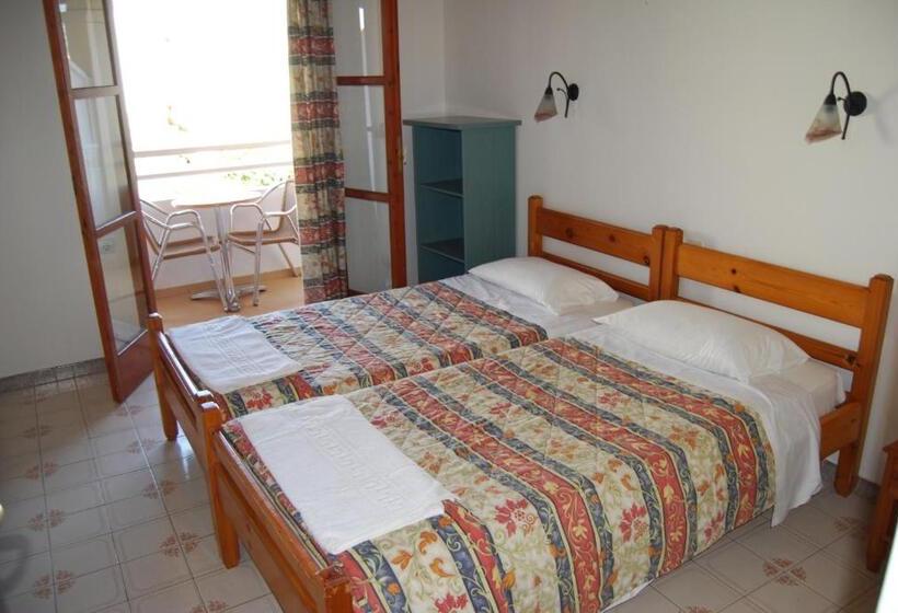 Alexandros Studios Apartments