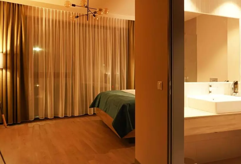 H24 Stadthotel Bernau