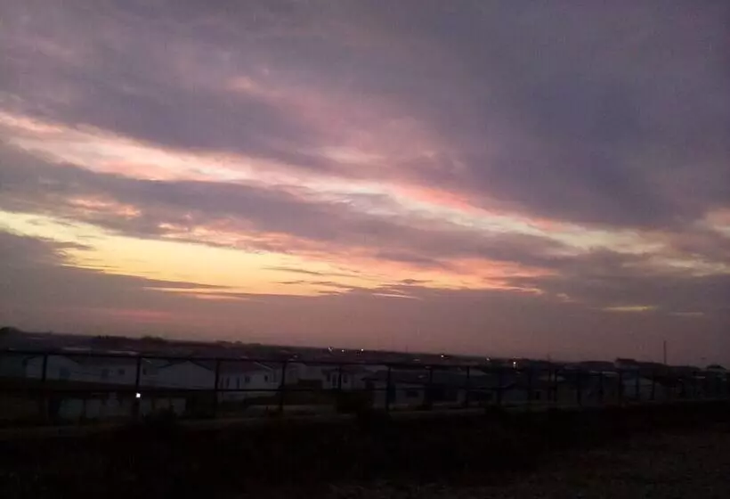 ホテル Stunning 3bed Caravan In Camber Kitesurf Family