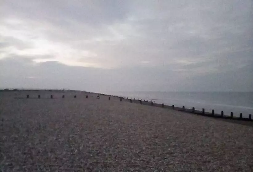 ホテル Stunning 3bed Caravan In Camber Kitesurf Family