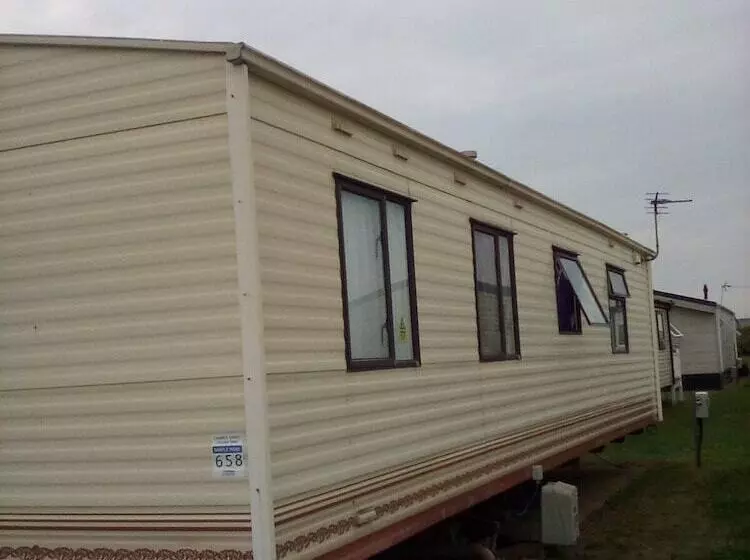 ホテル Stunning 3bed Caravan In Camber Kitesurf Family