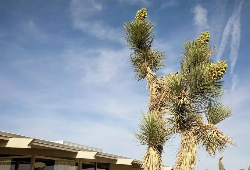 Hotelli The Bungalows By Homestead Modern At The Joshua Tree Retreat Center