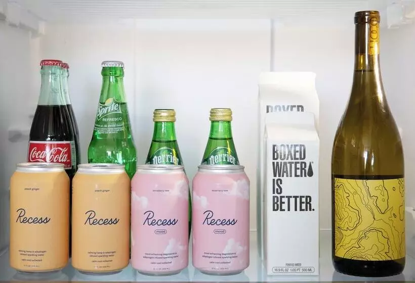 Hotelli The Bungalows By Homestead Modern At The Joshua Tree Retreat Center