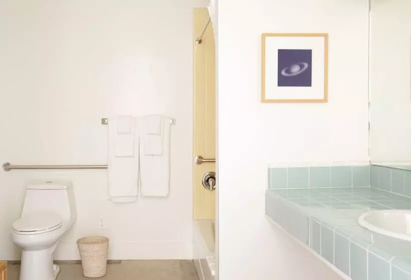 Hotelli The Bungalows By Homestead Modern At The Joshua Tree Retreat Center