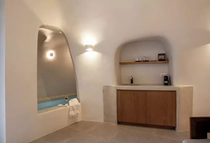 هتل Utopia Suites Santorini