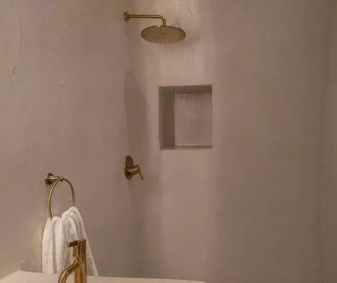 هتل Utopia Suites Santorini