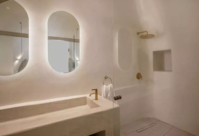 هتل Utopia Suites Santorini