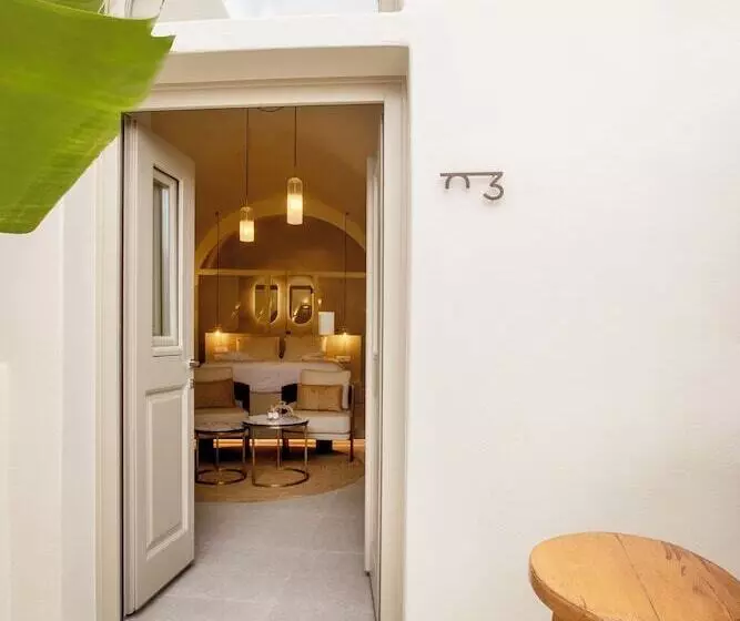 هتل Utopia Suites Santorini