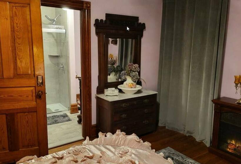 Trails End Bed And Breakfast