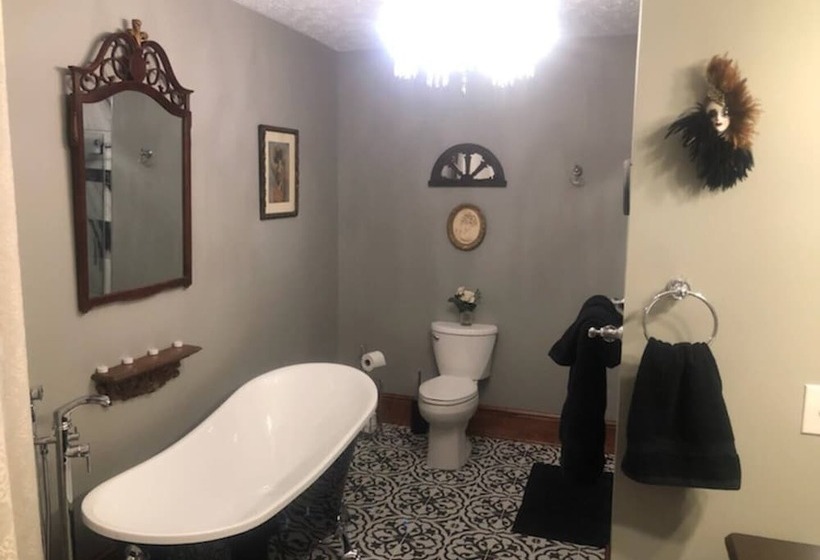 Trails End Bed And Breakfast